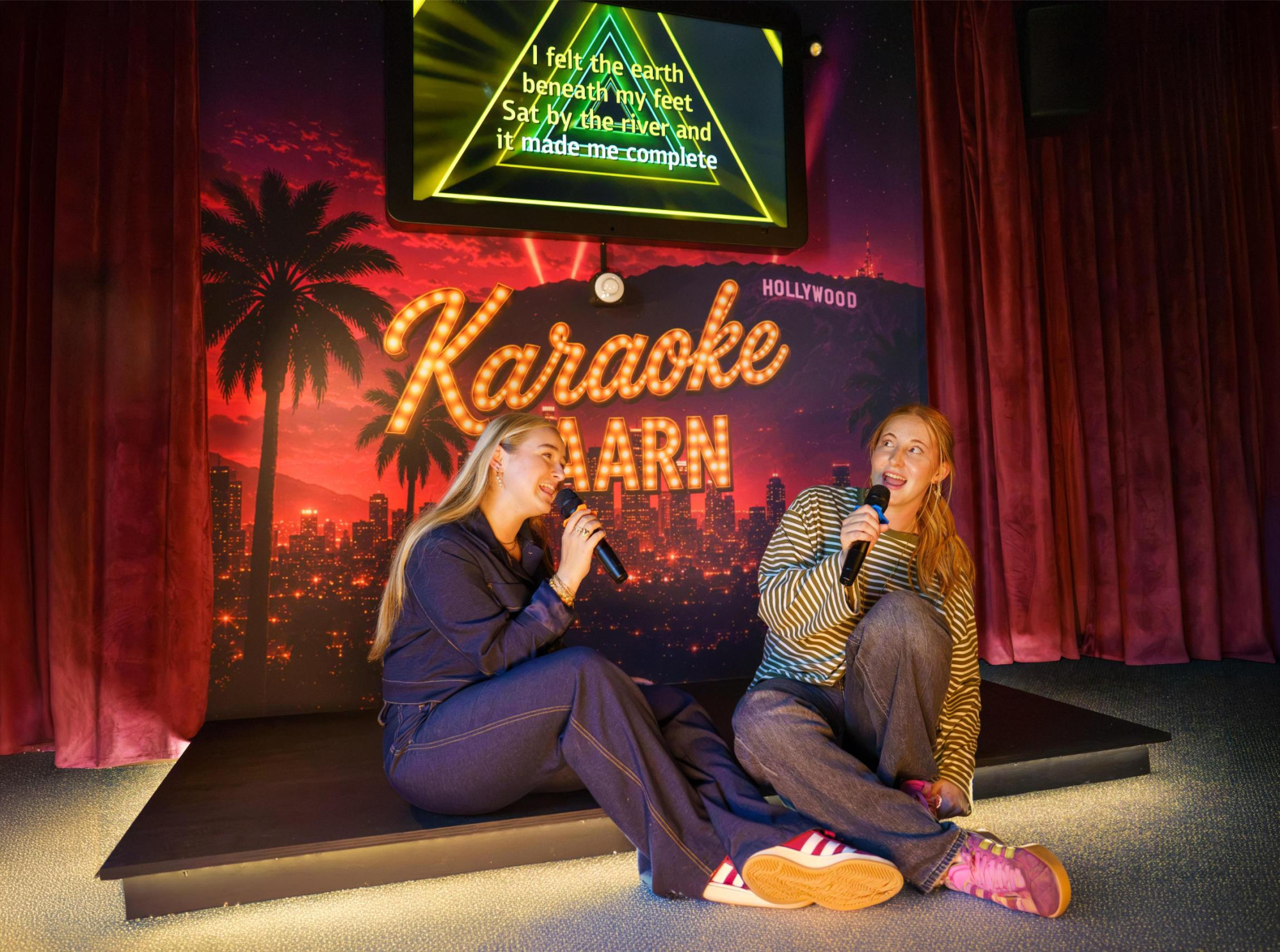 Nieuw! Karaoke room